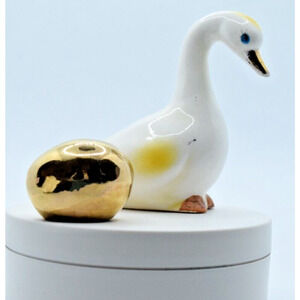 Vintage Goose That Layed. The Golden Egg Salt & Pepper Shakers Ceramic 1950s